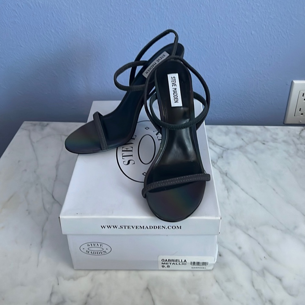 Oil slick reflective heeled sandals